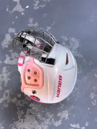 Bauer ICE skating helmet
