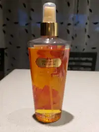 Victoria Secret Coconut Passion Fragrance Mist 250 ml