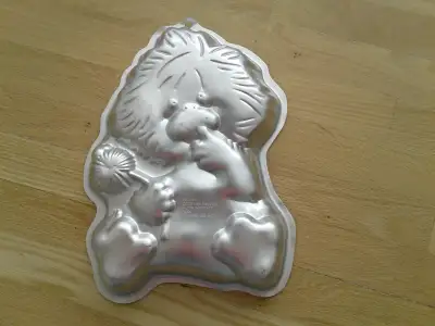 Moule à gâteau Bonhomme de Dessin animé. Wilton, View more