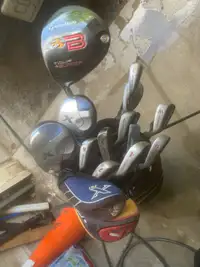 Left handed golf clubs 