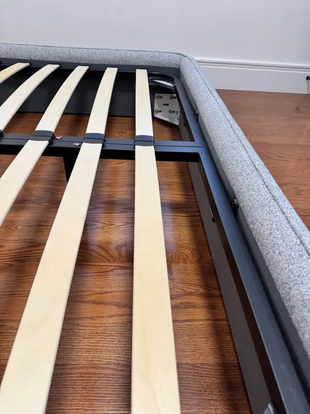 STRUCTUBE Queen-size bed frame in Beds & Mattresses in Oakville / Halton Region - Image 5