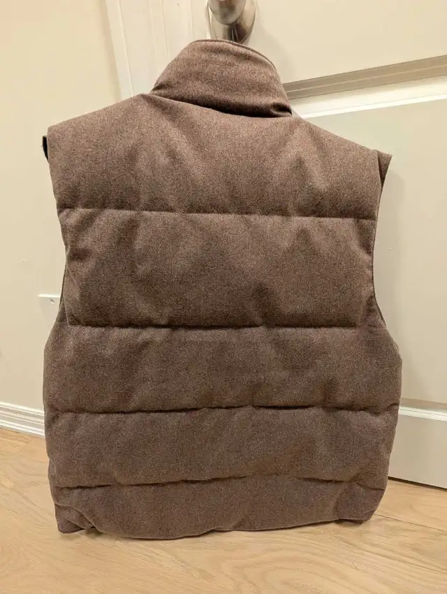 Canada Goose Garson Vest (Quicksand) size 2XL $380 (MSRP 850) in Men's in City of Toronto - Image 4