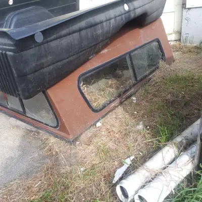 8 ft .Box liner and highrise canopy came off Mid 90's Gmc/Chev long box Must sell before the end of...