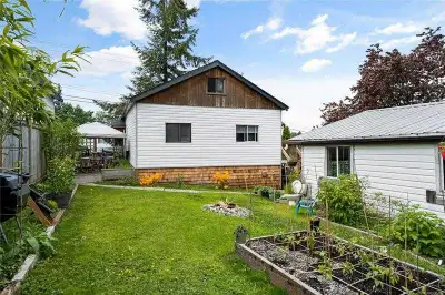 Port Alberni 2 bedroom 2 bathroom FULL HOUSE