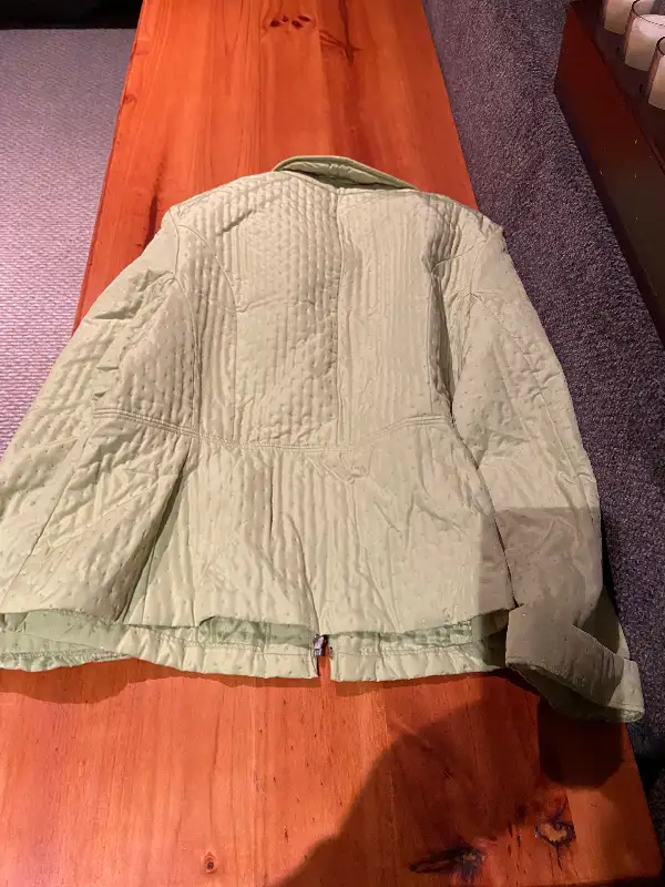 Women’s Jacket in Women's - Tops & Outerwear in Belleville - Image 3