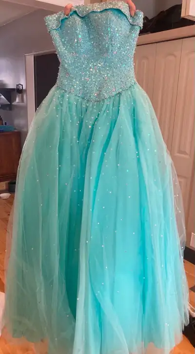 Grad / Prom Dress - XS, View more