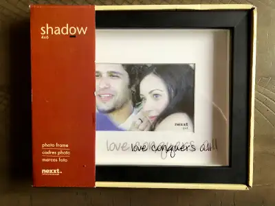 Picture Frame “Love Conquers All”, never used (Brampton), View more