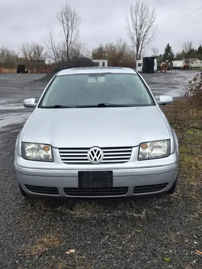Selling my jetta as is needs some exhaust work needs new mirrors and back shocks and some body work...