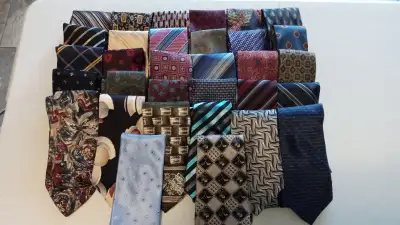 A large selection of 100% silk ties, many different brands, some designer, all in excellent conditio...