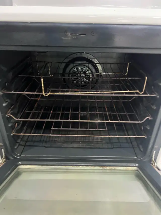 wow!! white 30 inch w freestanding electric stove range oven  in Stoves, Ovens & Ranges in Oakville / Halton Region - Image 5