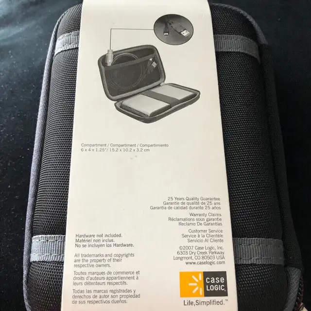 CASE LOGIC - case for hard drive, gps, etc.64230804146307122