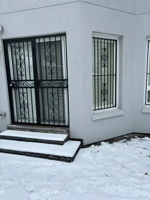 Security iron doors security iron window in Windows, Doors & Trim in Mississauga / Peel Region - Image 6