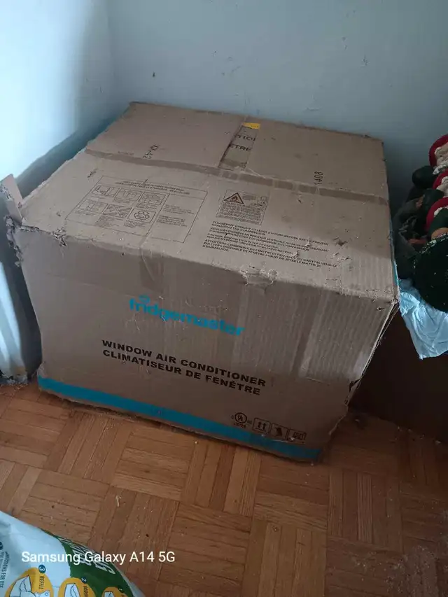 Window air conditioner 632349367642911211