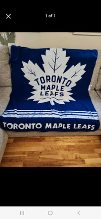 Toronto Maple Leafs throw blanket hockey NHL