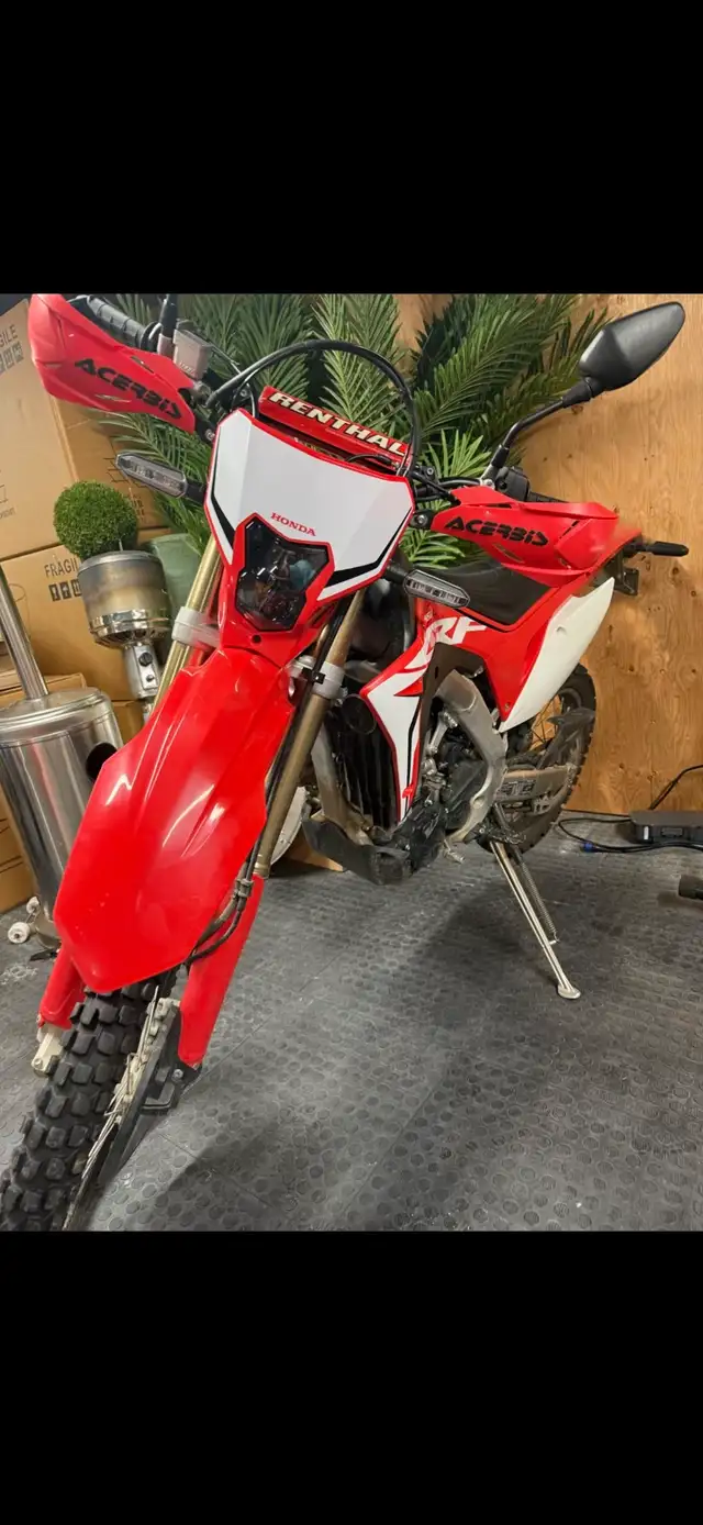 honda crf450L 2019 in Dirt Bikes & Motocross in Laval / North Shore - Image 6