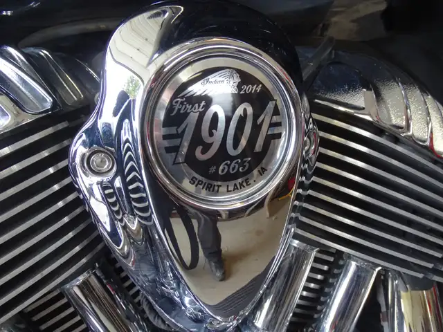 2014 Indian Chief Classic in Street, Cruisers & Choppers in Edmonton - Image 10