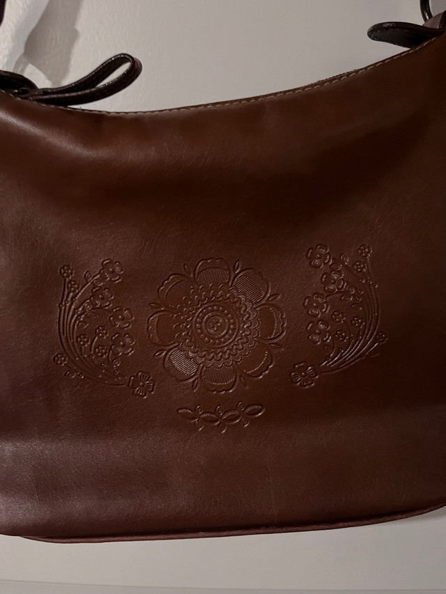 small purse  in Women's - Bags & Wallets in Edmonton - Image 2