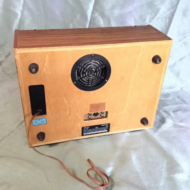Akai 4000DS MKII Stereo Reel To Reel Tape Recorder (1973-79) in Stereo Systems & Home Theatre in Mississauga / Peel Region - Image 3