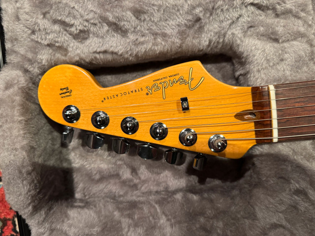 Fender American Professional Stratocaster ll in Guitars in City of Toronto - Image 3