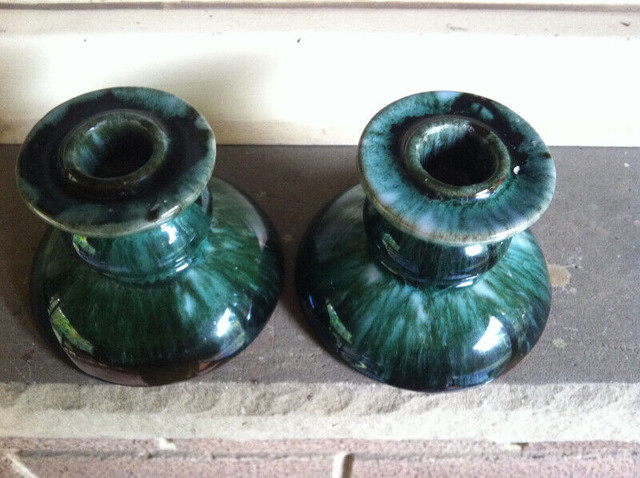 Vintage Blue Mountain Pottery Candle Stick Holders (2) in Arts & Collectibles in Brantford - Image 3