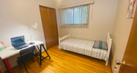 Private furnished bedroom in a house close to U ot M