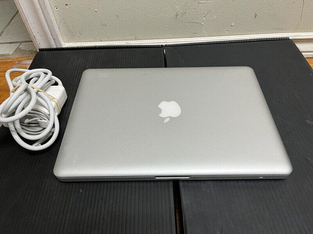 MacBook Pro 13 inch Intel Core i5 Camera 8 gb Ram 500 gb Storage in Laptops in Mississauga / Peel Region - Image 4
