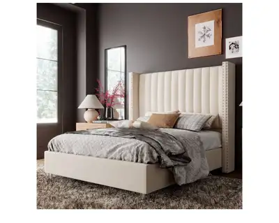 Lit Queen, View more