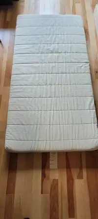 Twin mattress / matelas, Ikea Minnesund