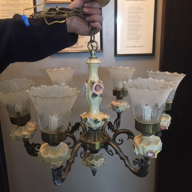 Vintage Chandelier Porcelain Flowers and Glass Shades in Indoor Lighting & Fans in Mississauga / Peel Region
