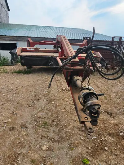 8312 Case IH Disc Mower Conditioner used last season worked as it should $12500 obo