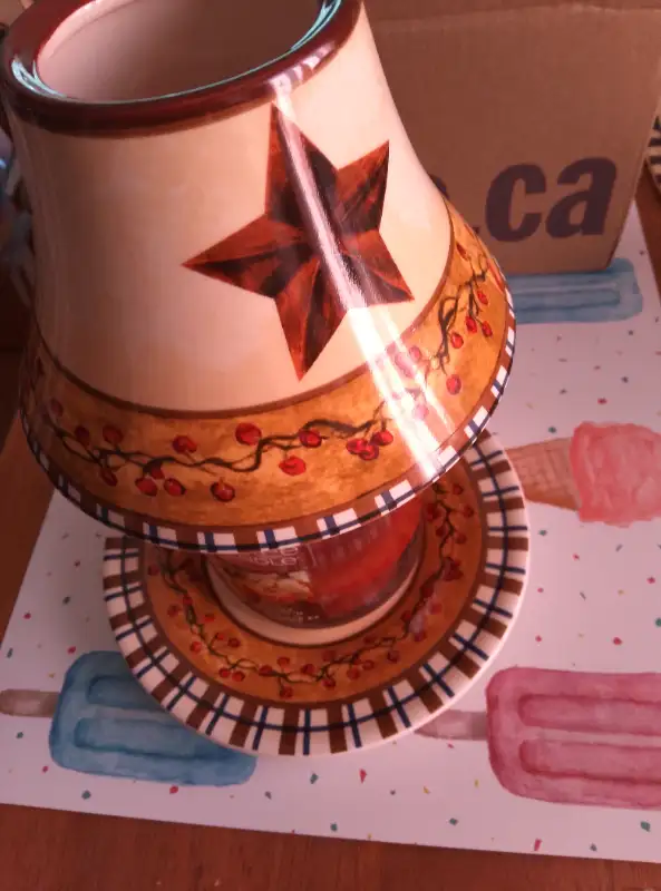 Yankee candle large candle jar shade and plate Country/rustic in Home Décor & Accents in Barrie - Image 6