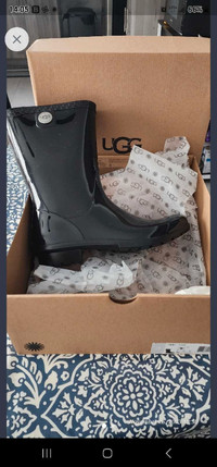 UGG rain Boots/Bottes de pluie 