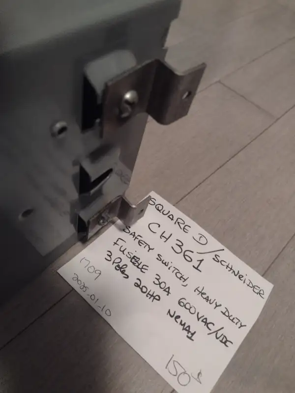 SQUARE D CH361 Safety switch fusible 30A 600VAC/DC 3 Poles 20HP in Electrical in Laval / North Shore - Image 8