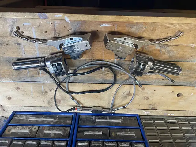 1992 Harley Davidson FXR Project Bike in Street, Cruisers & Choppers in City of Halifax - Image 9