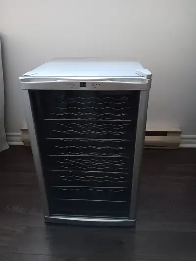 Cellier refroidisseur à vin, View more