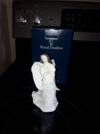 Royal Douton - Christmas Angel