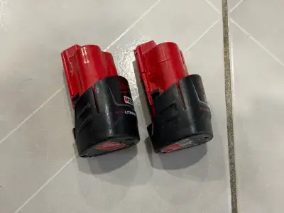 Milwaukee M12 1.5Ah battery , View more