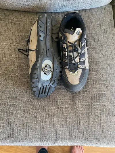 Men’s Shimano Size 9 Bike Shoes, View more