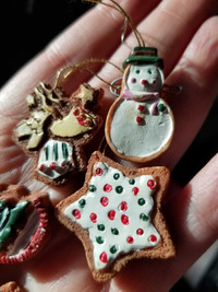 Mini Christmas glass and plastic ornaments 