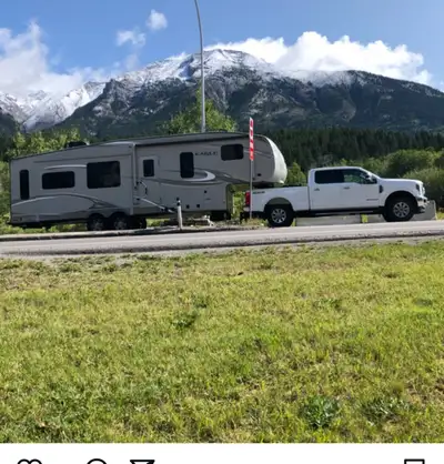 2020 jayco eagle 34’ long 3 slides. Moryde suspension and steps. Reese gooseneck hitch will leave ev...