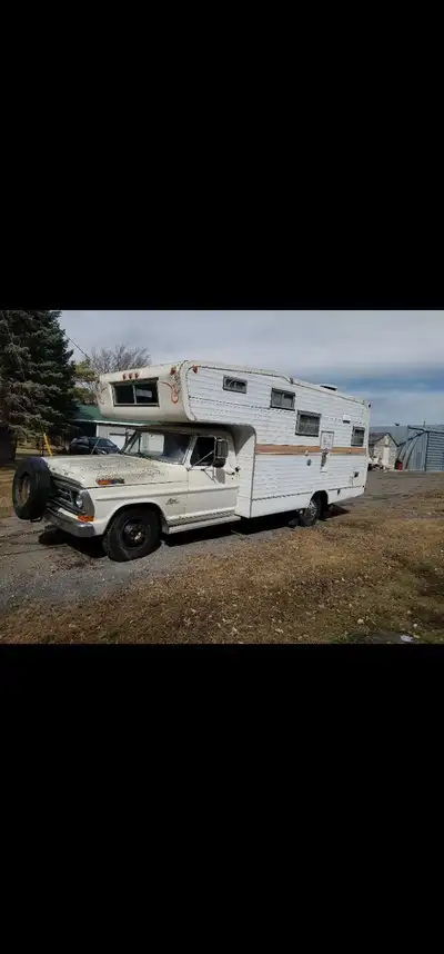 Classic Camper Truck Collectors Restoration: 1972 Ford F350 Custom Factory Bucket seats Automatic V8...