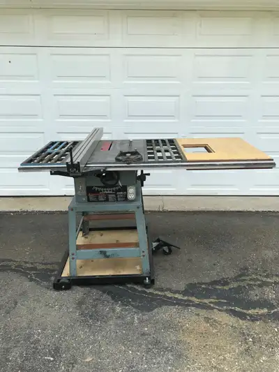 Delta Construction Tablesaw model 34-444C 1 1/2 Hp motor Stand -Equipment Mobile -Miter Gauge-Router...