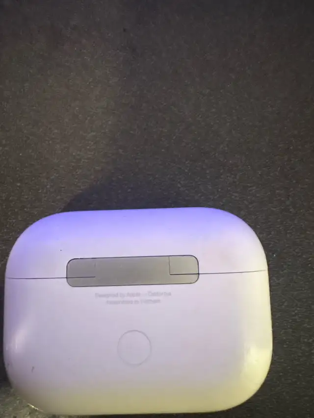 AirPod Pro second gen AirPod case in Headphones in Hamilton - Image 3