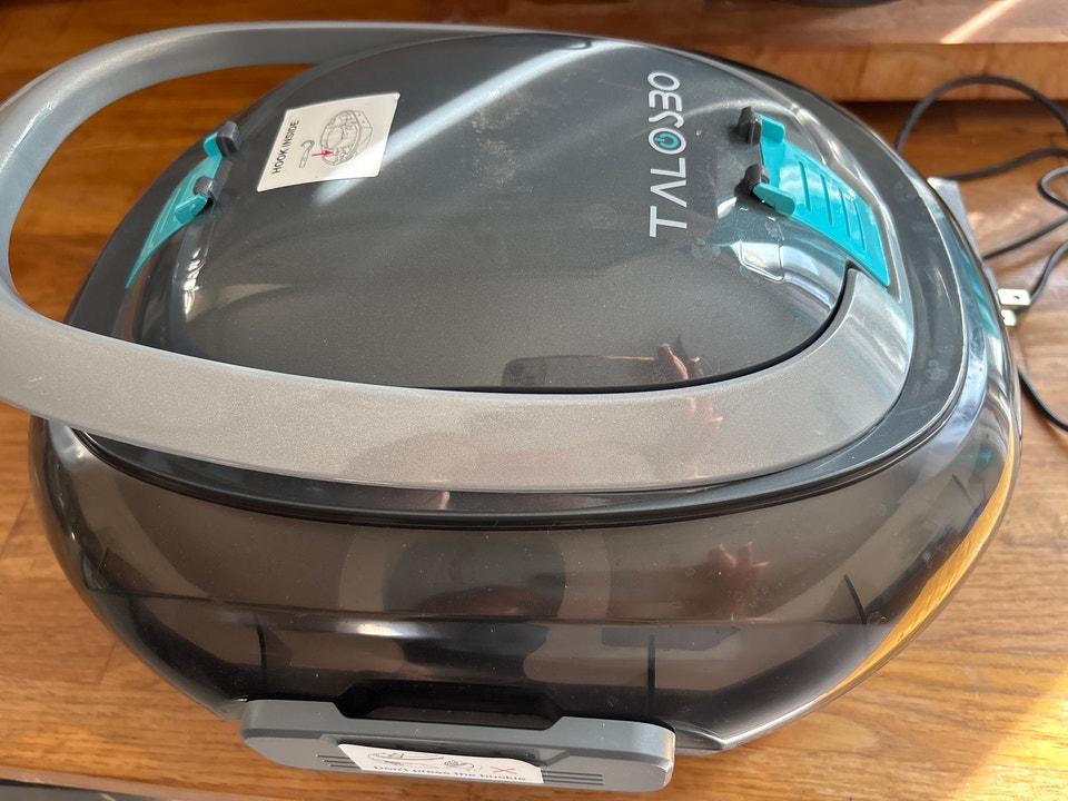 Taloseo pool vacuum. Used once. Cordless. | Hot Tubs & Pools | Oshawa ...