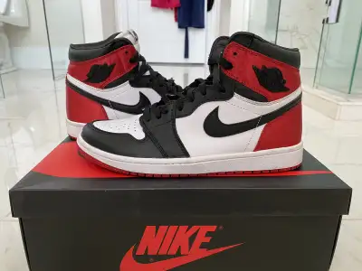 Air Jordan 1 Retro High ‘Satin Black Toe’, View more