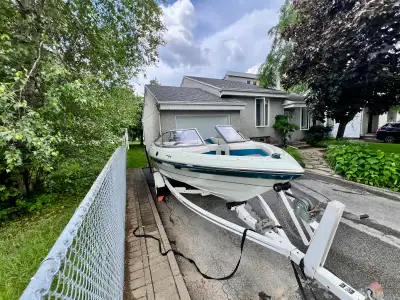 Bateau open deck Aruza Br155 15 pieds open deck Moteur hors bord 2 temps 60hp mercury Moteur de trim...