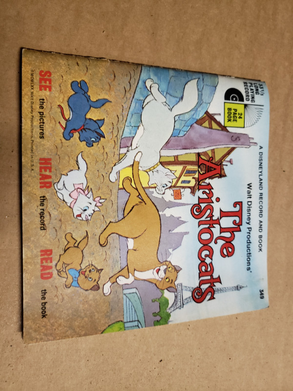 The aristocats audio book on record 45 rpm in Arts & Collectibles in Norfolk County - Image 2