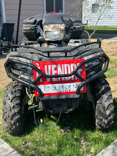 VTT prêt pour la saison, super propre, fiable et bien équipé Seulement 300h d’utilisation. Acheté ne...