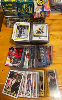 Lot of stars, rookies and sets hockey cards