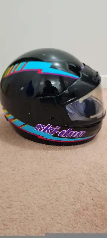 HJC SNOWMOBILE HELMET SNELL M90 FIBERGLASS in Other in Mississauga / Peel Region - Image 3